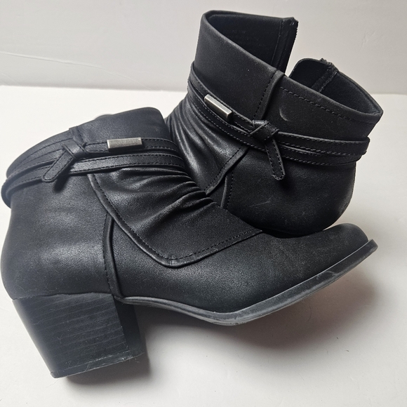 BareTraps | Black booties size 10 - Picture 11 of 11